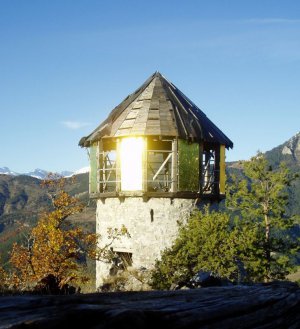 Lire la suite à propos de l’article Nature et patrimoine :  la tour à hourds  de Saint-Vincent